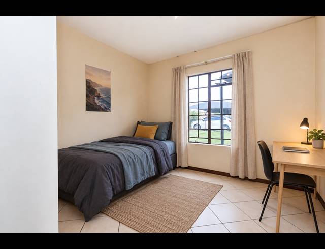 2 BEDROOM APARTMENT FOR SALE IN NOORDWYK